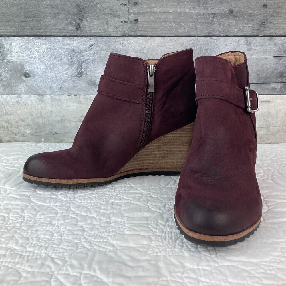 Caslon Addison Burgundy Maroon Side Zip Buckle Booties Boots - Women's 7.5